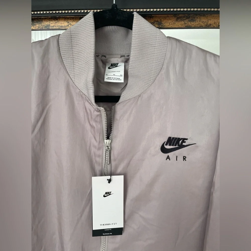 Nike Therma-FIT Mid-Length Light Gray Bomber Jacket